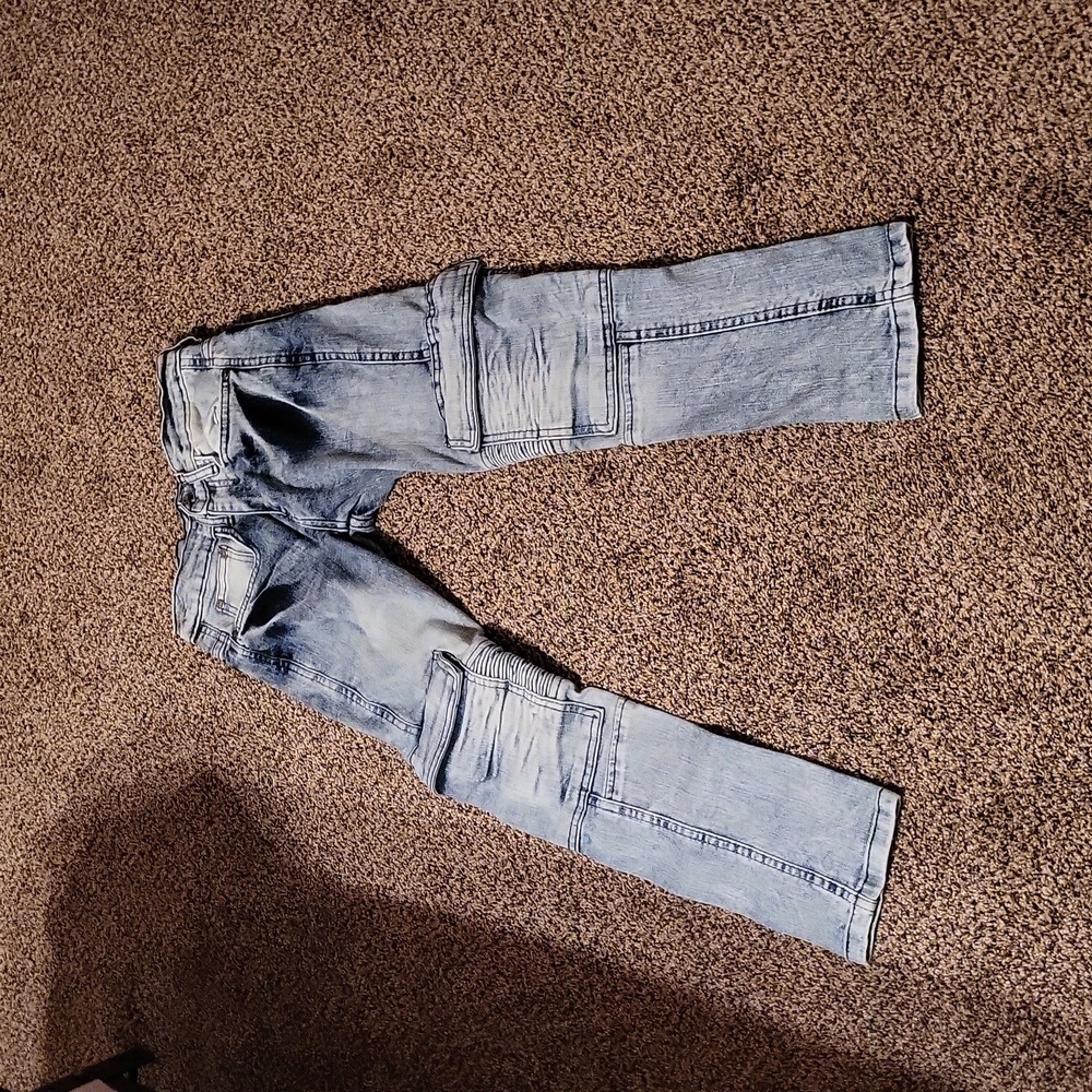 Cute size 8 little girl acid wash jeans by GS-115